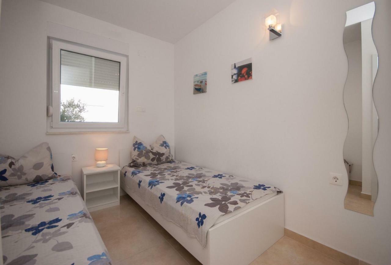 Apartment Adriatic - Saldun Трогір Екстер'єр фото